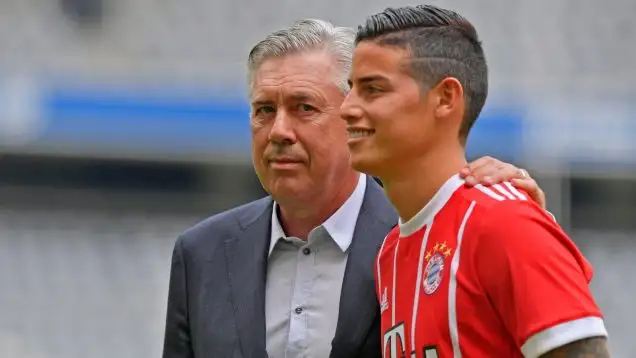 Ancelotti parading James Rodriguez at Bayern Munich in 2017.